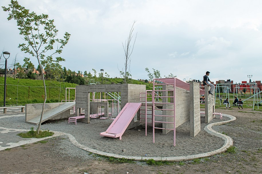 Archisearch Francisco Pardo Arquitecto designs urban parks to revitalize neglected suburban neighbourhoods in Mexico