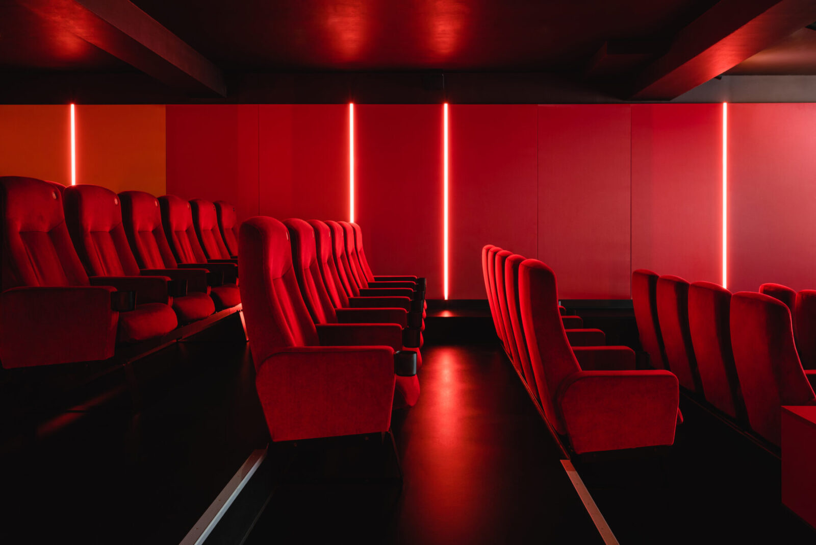 Archisearch BATEK ARCHITEKTEN completes renovation of the historic Yorck Kino Passage cinema in Berlin