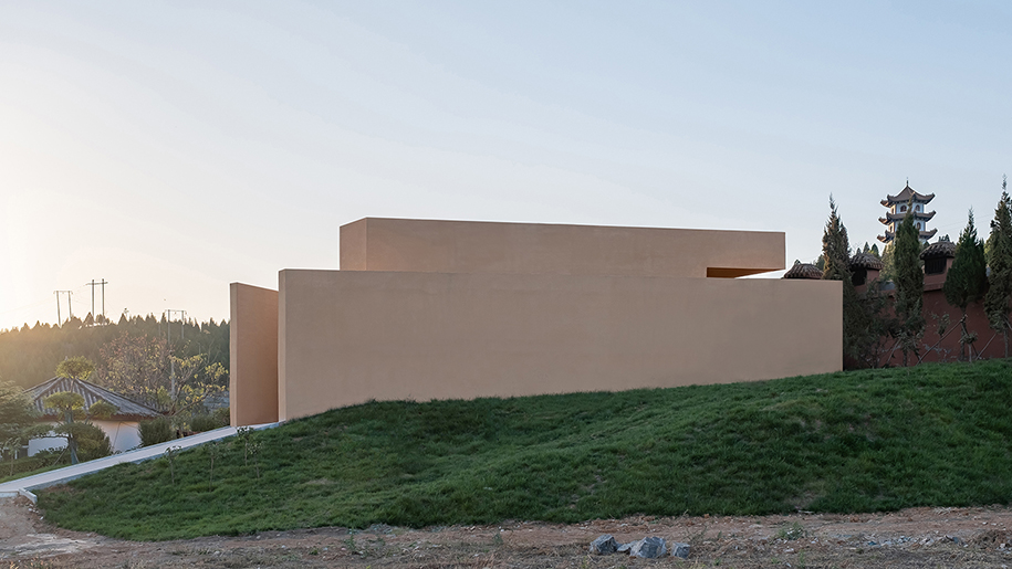 Archisearch Hall of Immortality: a triangle approach of a space devoted to the journey of life at Longshan Cemetery | Studio 10