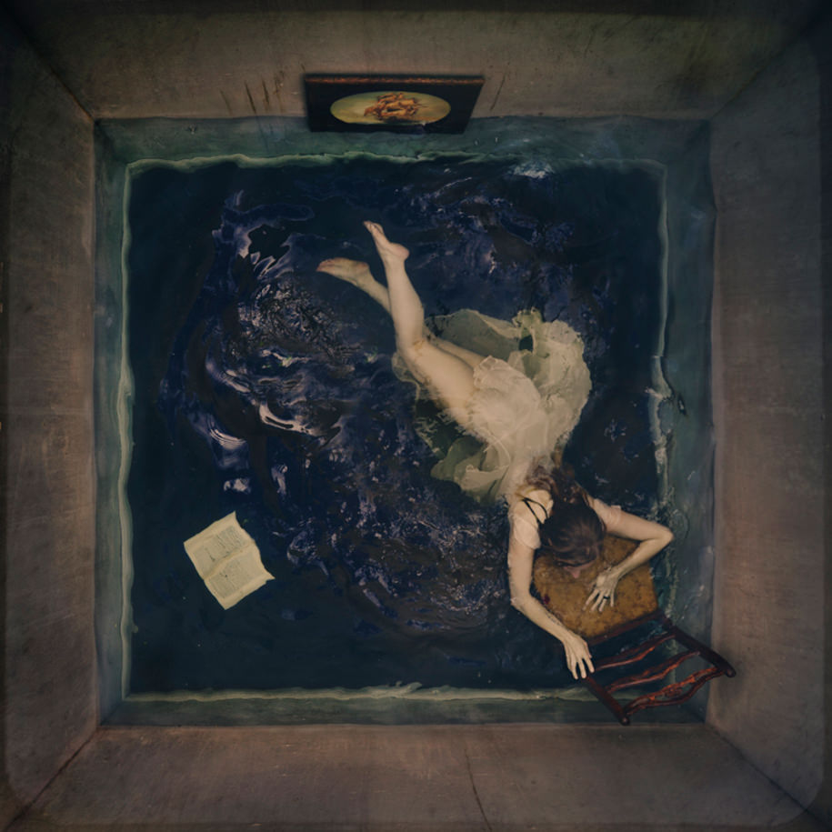 prix, photographie, paris, photography, prize, competition, karatzas, fourth wall, brooke shaden