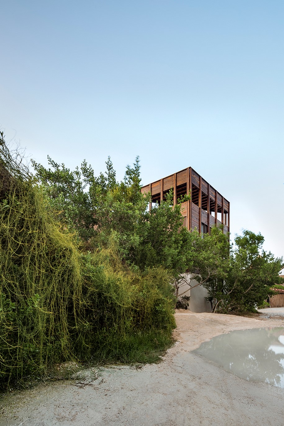 Archisearch PUNTA CALIZA Hotel Holbox by ESTUDIO MACIAS PEREDO takes its cues from the traditional Mayan house