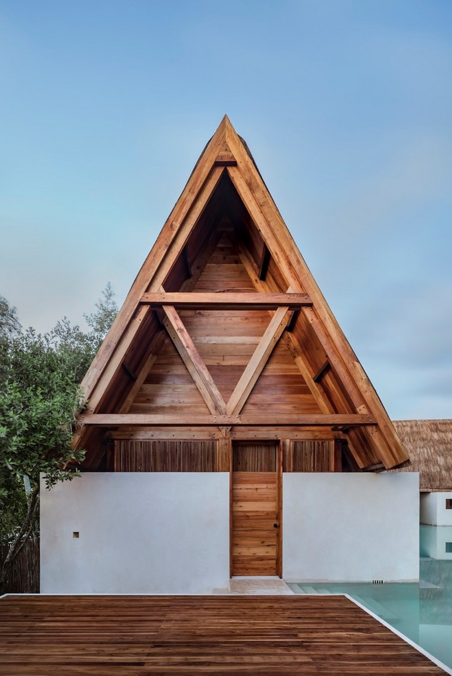 Archisearch PUNTA CALIZA Hotel Holbox by ESTUDIO MACIAS PEREDO takes its cues from the traditional Mayan house