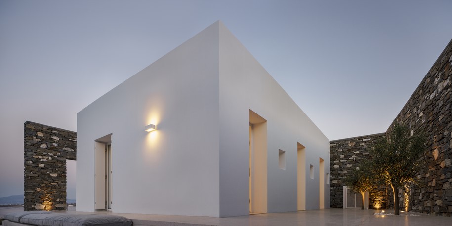 React Architects, Natasha Deliyianni, Yiorgos  Spiridonos, Greece, Paros, The Hug, House, Residence, Cycladic architecture