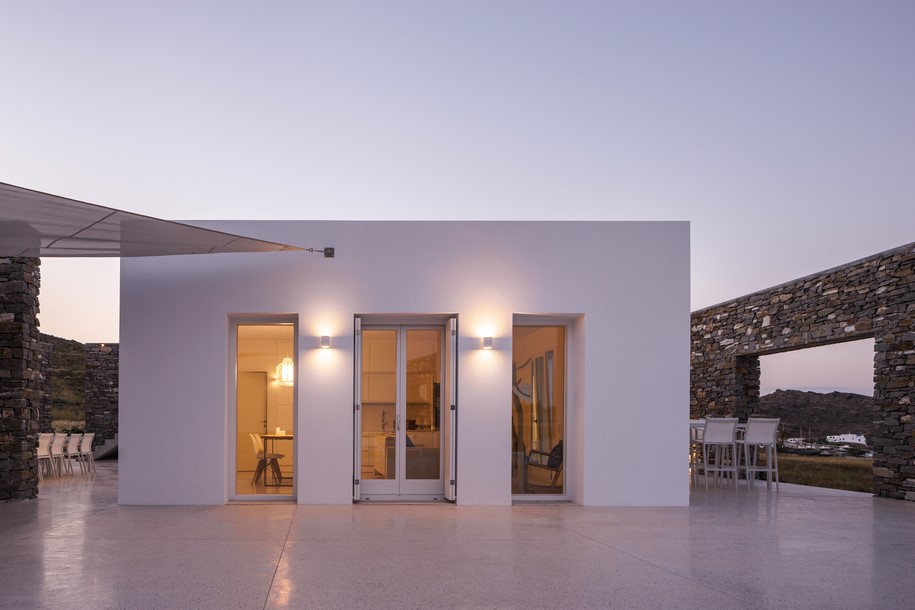 React Architects, Natasha Deliyianni, Yiorgos  Spiridonos, Greece, Paros, The Hug, House, Residence, Cycladic architecture