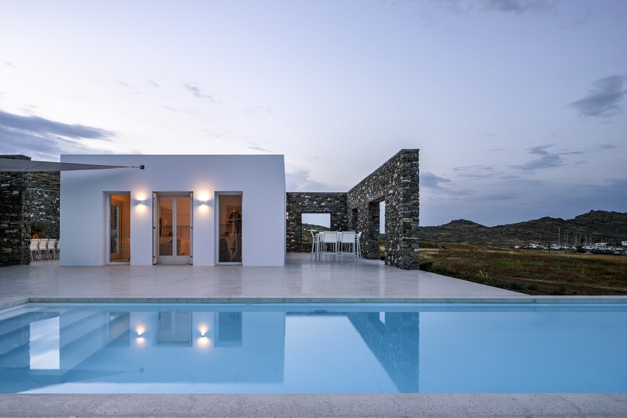 React Architects, Natasha Deliyianni, Yiorgos  Spiridonos, Greece, Paros, The Hug, House, Residence, Cycladic architecture