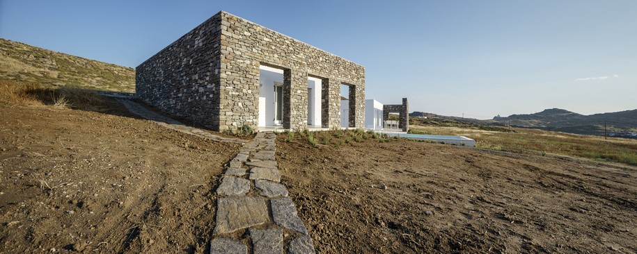 React Architects, Natasha Deliyianni, Yiorgos  Spiridonos, Greece, Paros, The Hug, House, Residence, Cycladic architecture