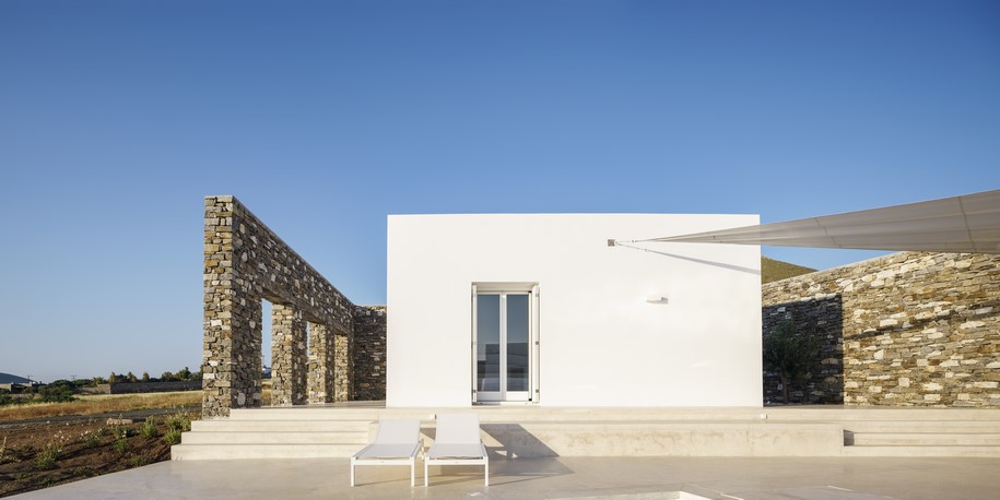 React Architects, Natasha Deliyianni, Yiorgos  Spiridonos, Greece, Paros, The Hug, House, Residence, Cycladic architecture