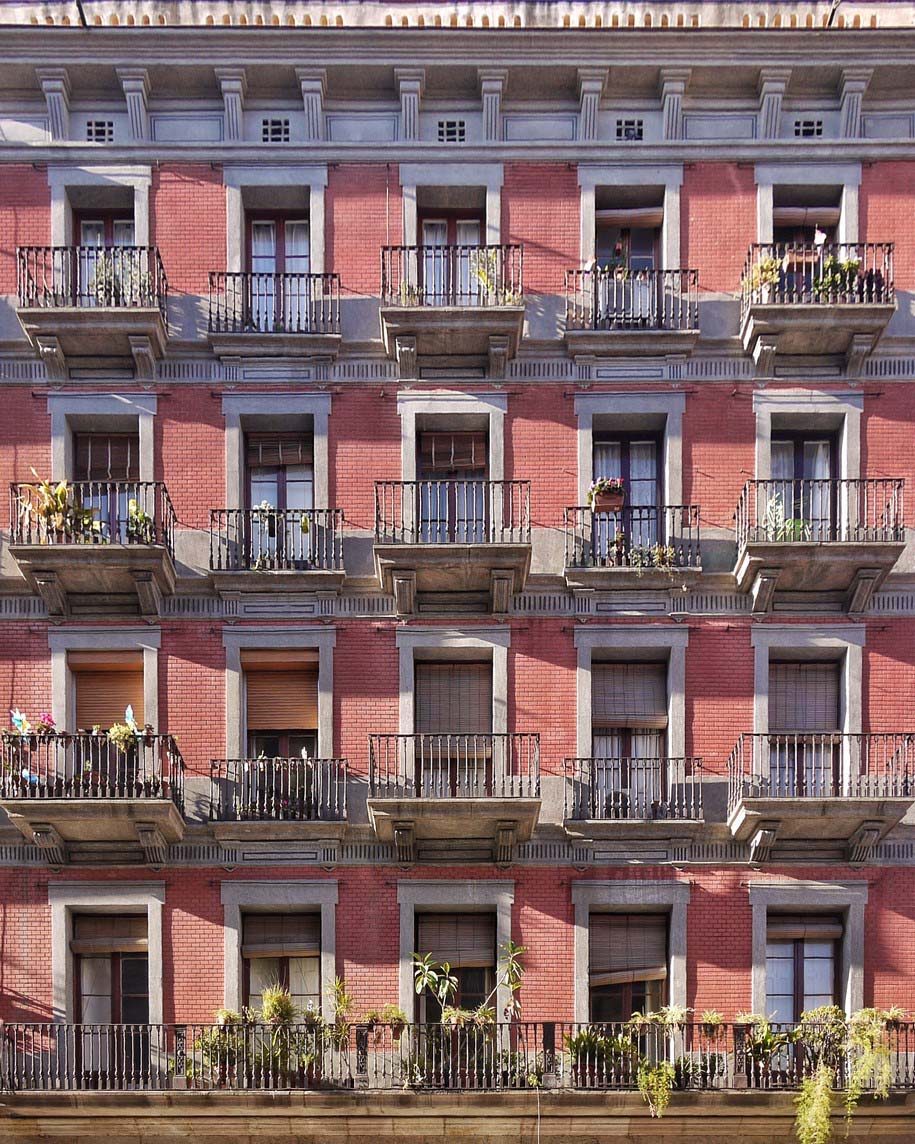 Archisearch Roc Isern invites us to discover Barcelona through city's facades