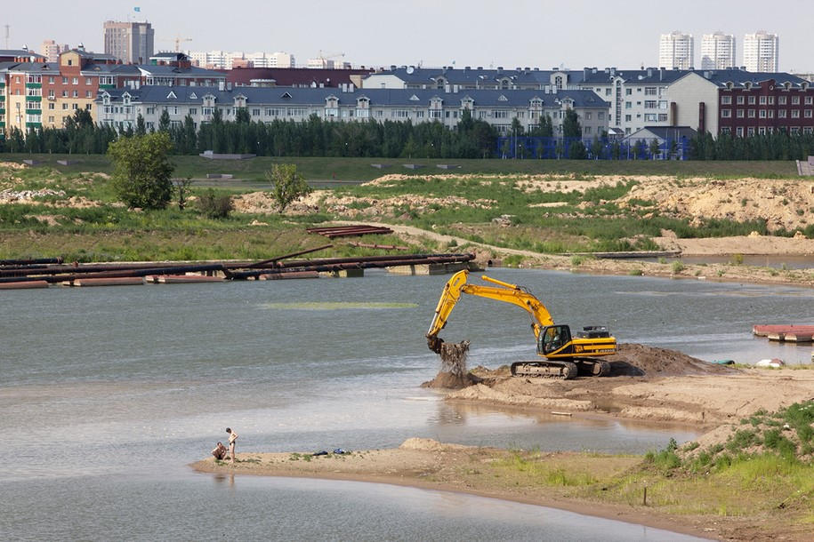 Archisearch Ryan Koopmans Documents the Unseen Faces of Kazakhstan's Old and New Capital