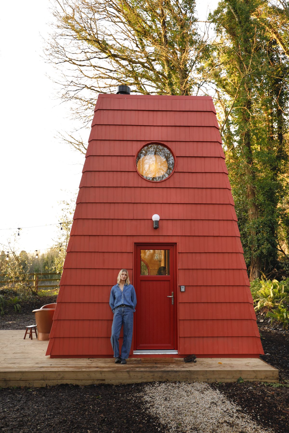 Archisearch The Summer Refuge | Episode 11: Cucu by Samsú & Studio Bucky is a Cocoon-Like Refuge Referencing Ireland’s Rural Tower Houses.