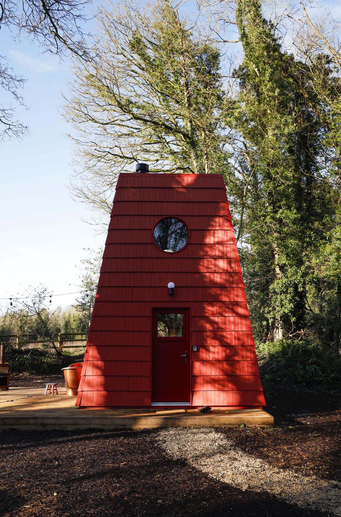 Archisearch The Summer Refuge | Episode 11: Cucu by Samsú & Studio Bucky is a Cocoon-Like Refuge Referencing Ireland’s Rural Tower Houses.