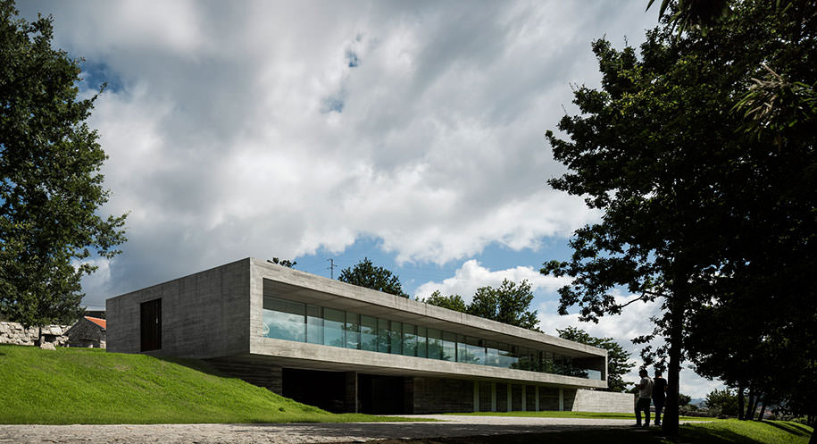 Archisearch Sambade House: a House in the Portuguese Countryside by Spaceworkers