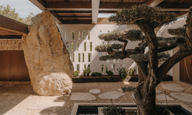 Archisearch - Hotel Experience 2025 // Saturday 18/10 - Panel Discussion: Dimitris Karampatakis, Serdar Kutucu, Kostis Karatzas, Eva Papadaki | Location, location, location