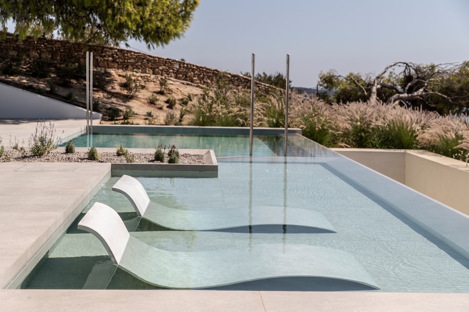 Archisearch SCAPEARCHITECTURE created the Secret Garden House in Paros