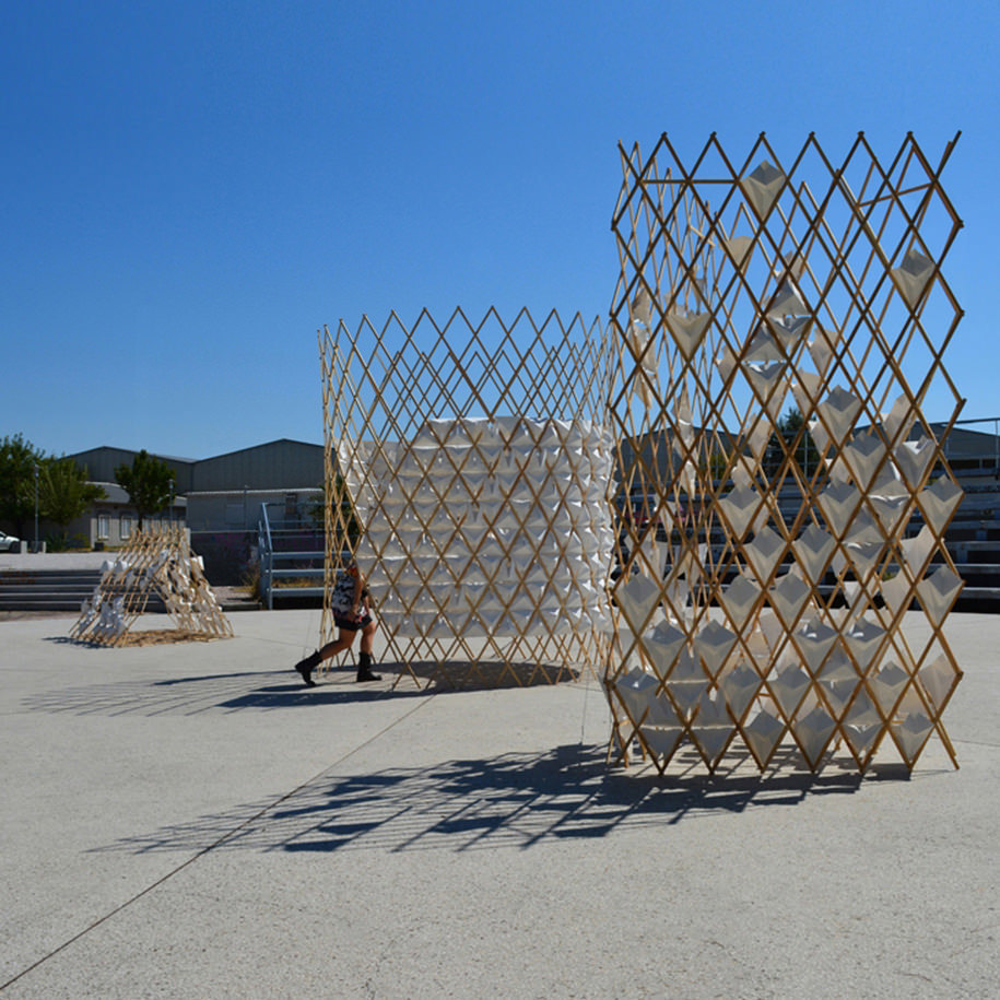 Simplicity, Sim[pli]city, Transformable Screen, Volos, Greece, Ambiances Tomorrow, 3rd International Congress of Ambiances, Sophia Vyzoviti, folding, transformable, structure, origami, installation, architecture, day, Evangelia Kiosse