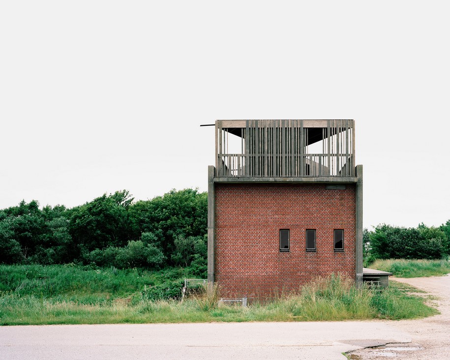 Archisearch Skjern River Pump Stations fill the purpose of mediating between a repressed past and contemporary life / Johansen Skovsted Arkitekter