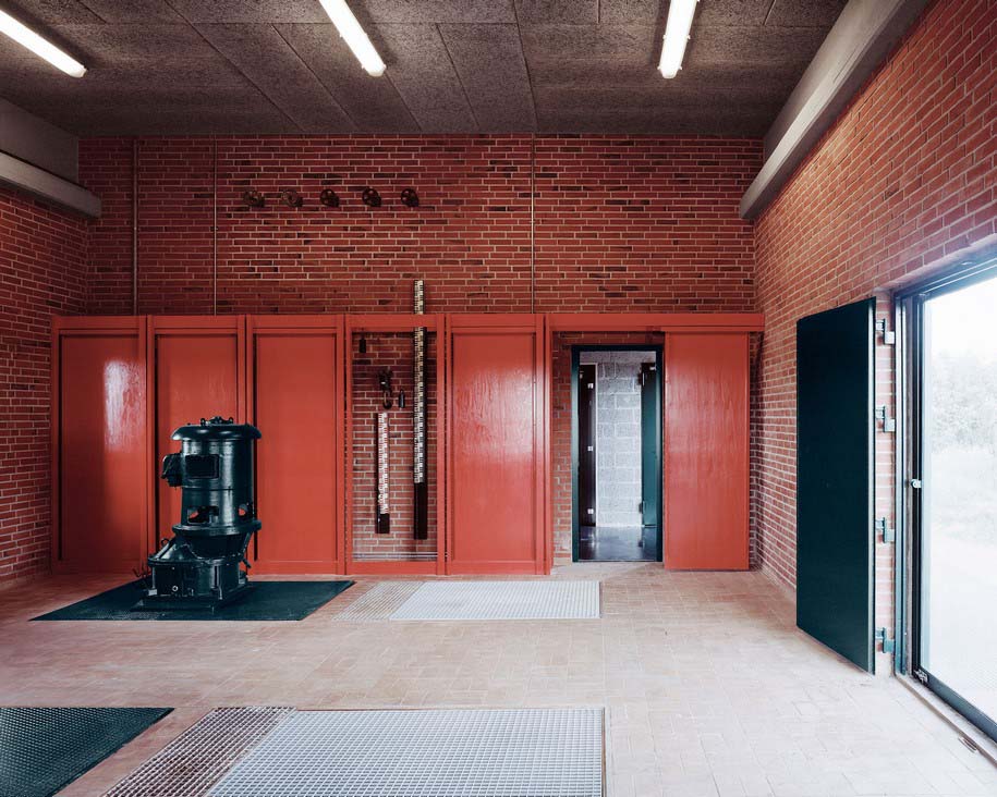 Archisearch Skjern River Pump Stations fill the purpose of mediating between a repressed past and contemporary life / Johansen Skovsted Arkitekter