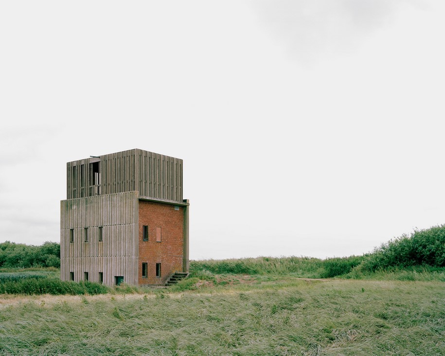 Archisearch Skjern River Pump Stations fill the purpose of mediating between a repressed past and contemporary life / Johansen Skovsted Arkitekter