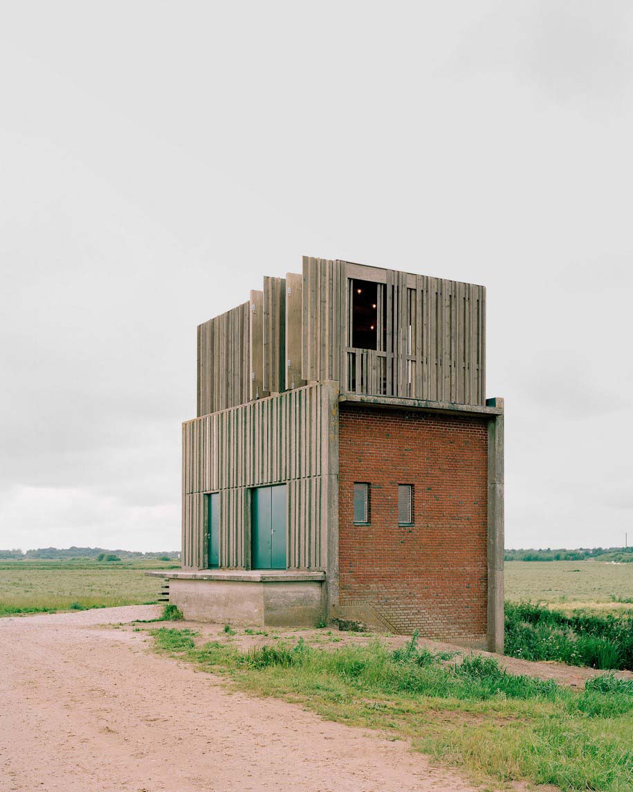 Archisearch Skjern River Pump Stations fill the purpose of mediating between a repressed past and contemporary life / Johansen Skovsted Arkitekter