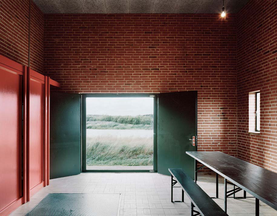 Archisearch Skjern River Pump Stations fill the purpose of mediating between a repressed past and contemporary life / Johansen Skovsted Arkitekter