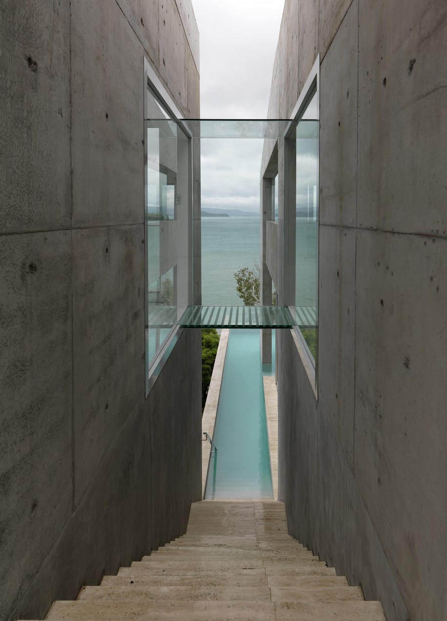 Archisearch The Exquisite Waterscape within Solis House / Renato D'Ettorre Architects