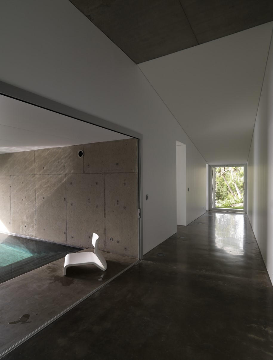 Archisearch The Exquisite Waterscape within Solis House / Renato D'Ettorre Architects