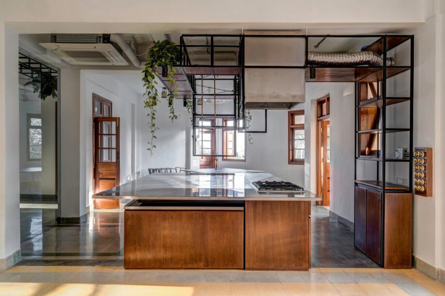 Archisearch Southlands: retrofitting an 80-year-old Art-Deco apartment in Mumbai, India by SquareWorks