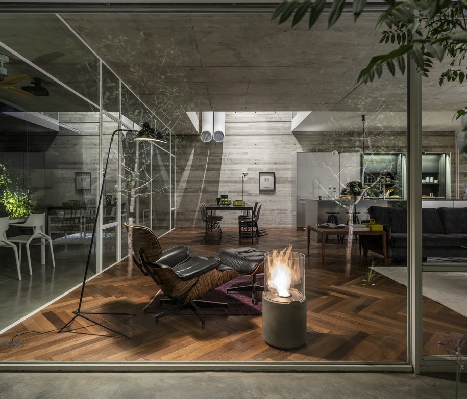 Suspended Patio House,  3322 Studio, Israel, Tel Aviv, 2015