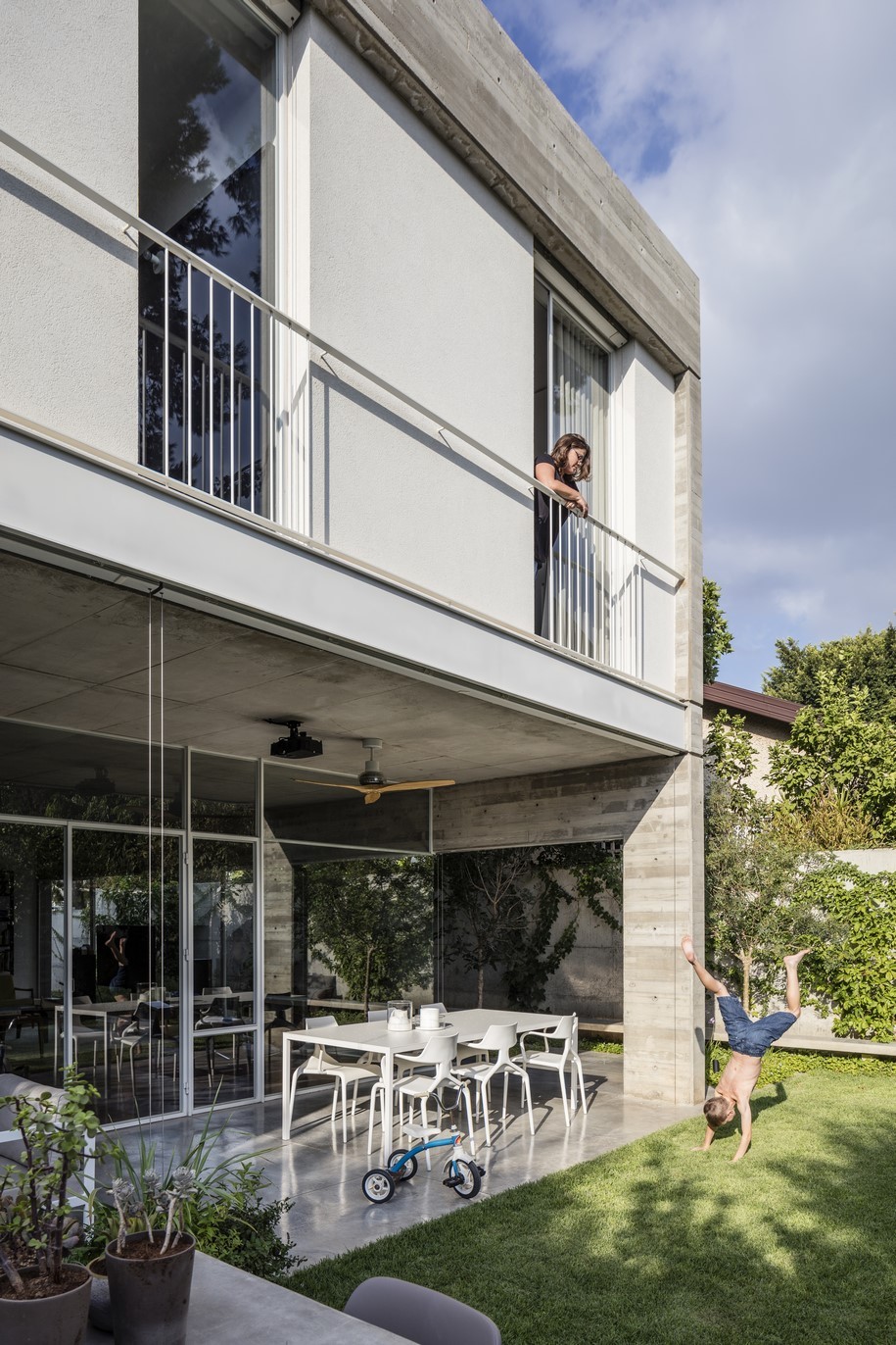 Suspended Patio House,  3322 Studio, Israel, Tel Aviv, 2015