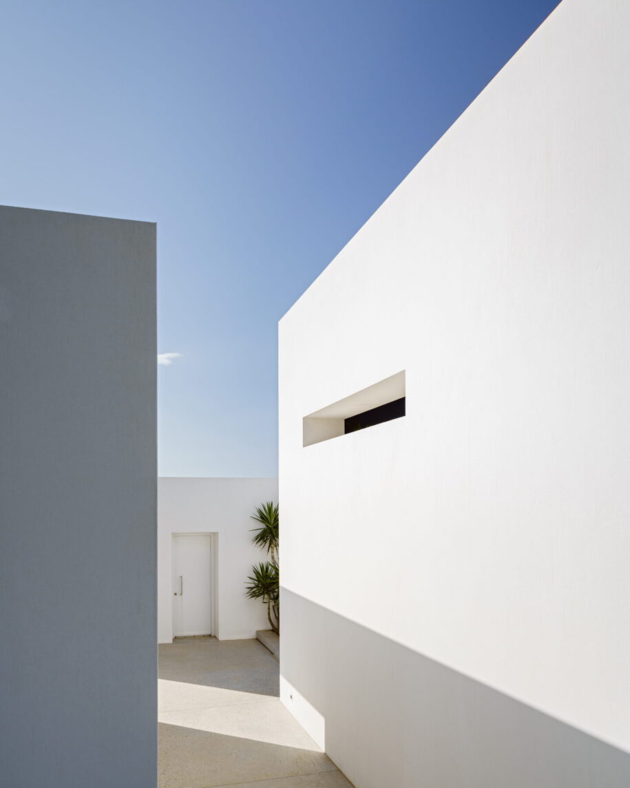 Archisearch THE GAZE residence in Langeri, Paros | REACT ARCHITECTS - CHRISTOPHE PINGAUD ARCHITECTURE