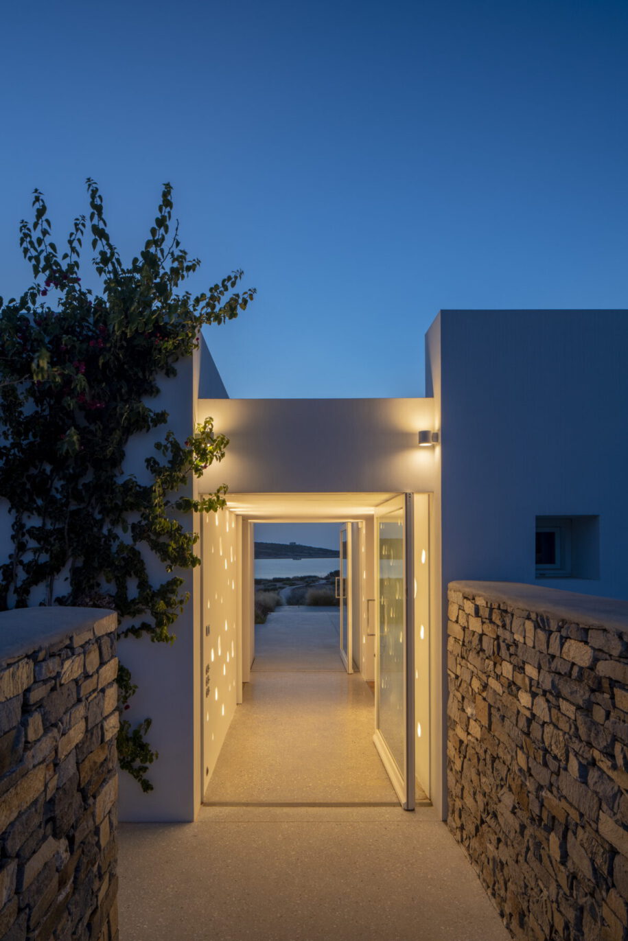 Archisearch THE GAZE residence in Langeri, Paros | REACT ARCHITECTS - CHRISTOPHE PINGAUD ARCHITECTURE