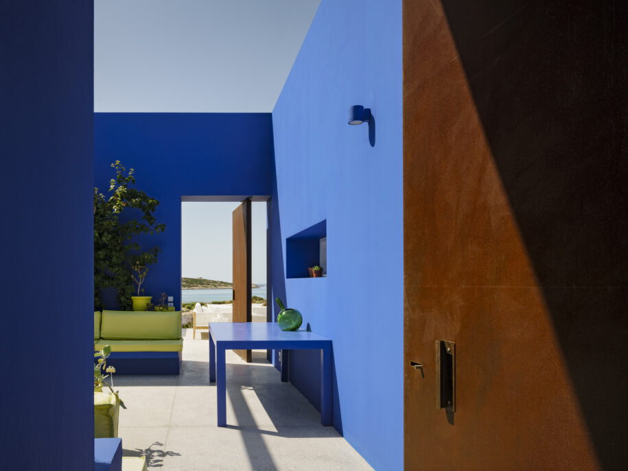 Archisearch THE GAZE residence in Langeri, Paros | REACT ARCHITECTS - CHRISTOPHE PINGAUD ARCHITECTURE