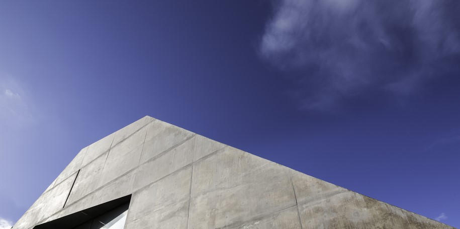 Archisearch Oblique Cuts through the Concrete: Residence in Kallitechnoupolis / Tense Architecture Network