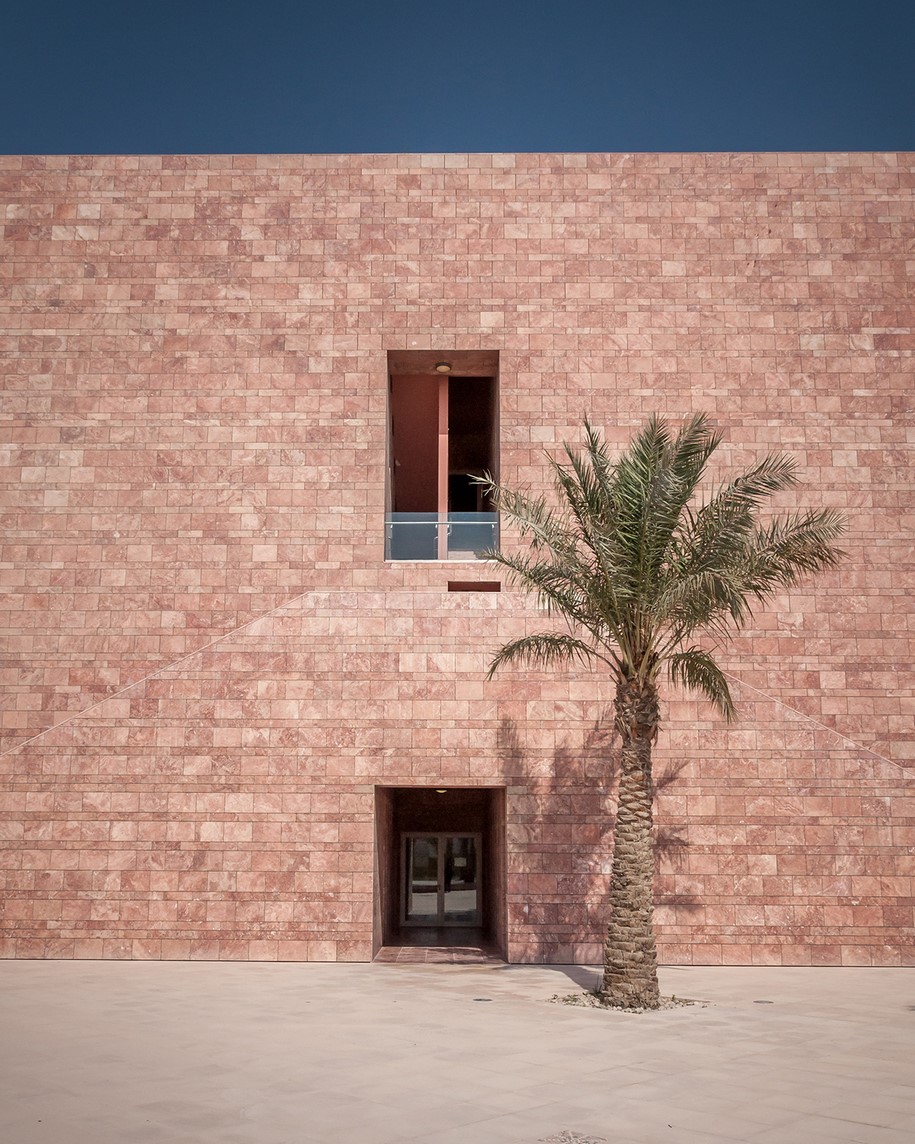 Texas A&M Engineering College, Qatar, Legorreta + Legorreta Architects, PYGMALION KARATZAS, 2007, photography