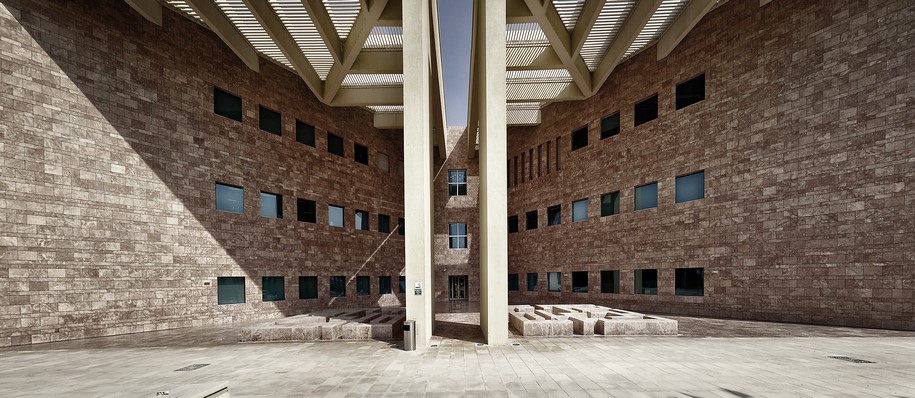 Texas A&M Engineering College, Qatar, Legorreta + Legorreta Architects, PYGMALION KARATZAS, 2007, photography