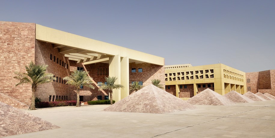 Texas A&M Engineering College, Qatar, Legorreta + Legorreta Architects, PYGMALION KARATZAS, 2007, photography