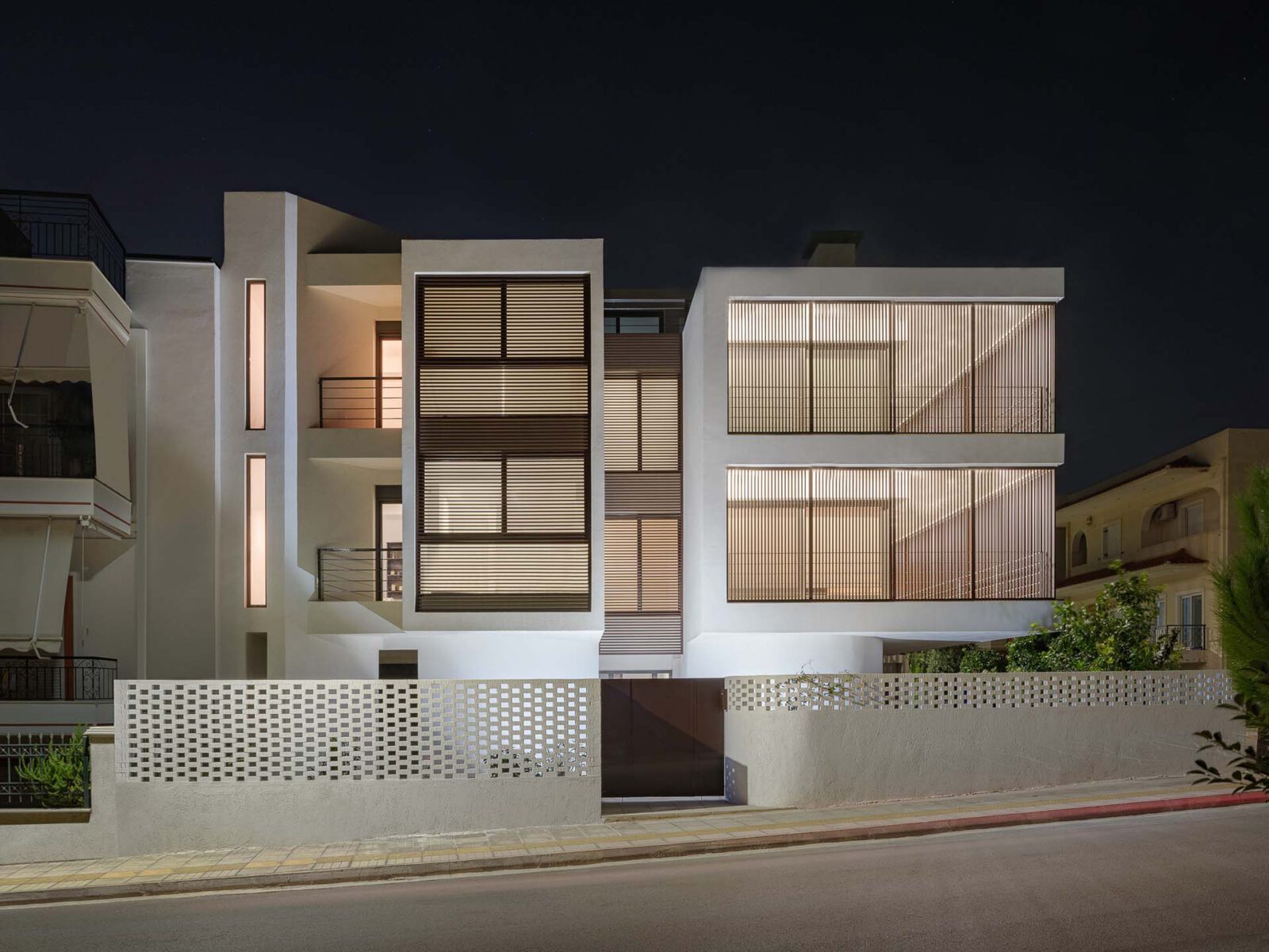 Archisearch Bicubic Residence - Διπλοκατοικία στο Καματερό | by The Hive Architects