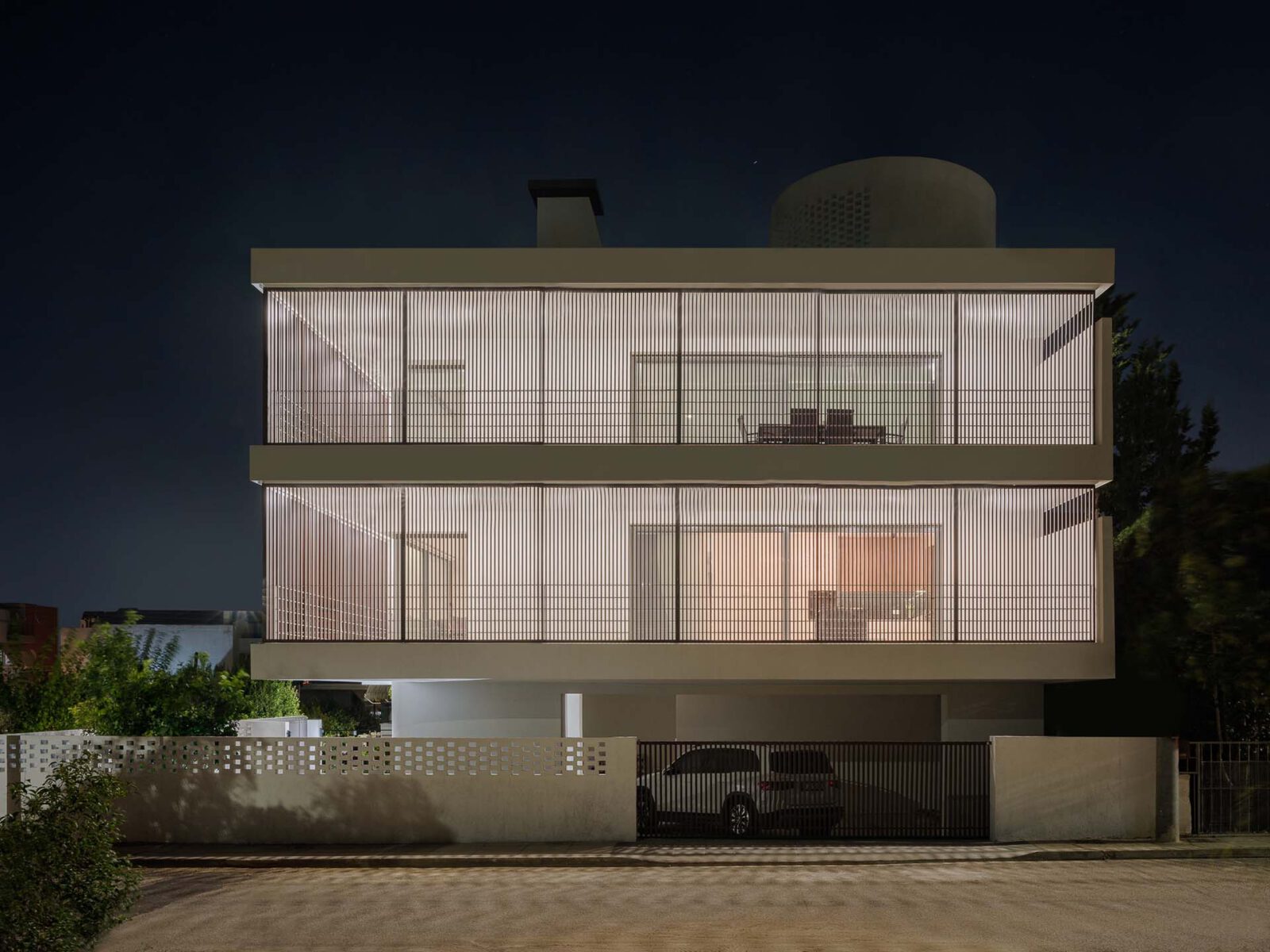 Archisearch Bicubic Residence - Διπλοκατοικία στο Καματερό | by The Hive Architects