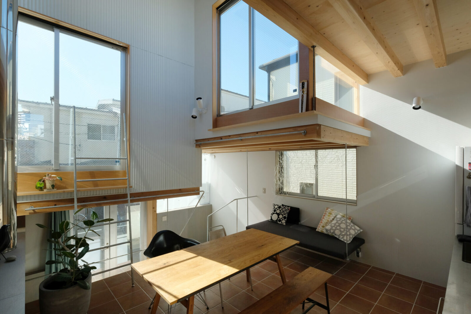 Archisearch UNEMORI ARCHITECTS completes compact House Tokyo with footprint of 26m2