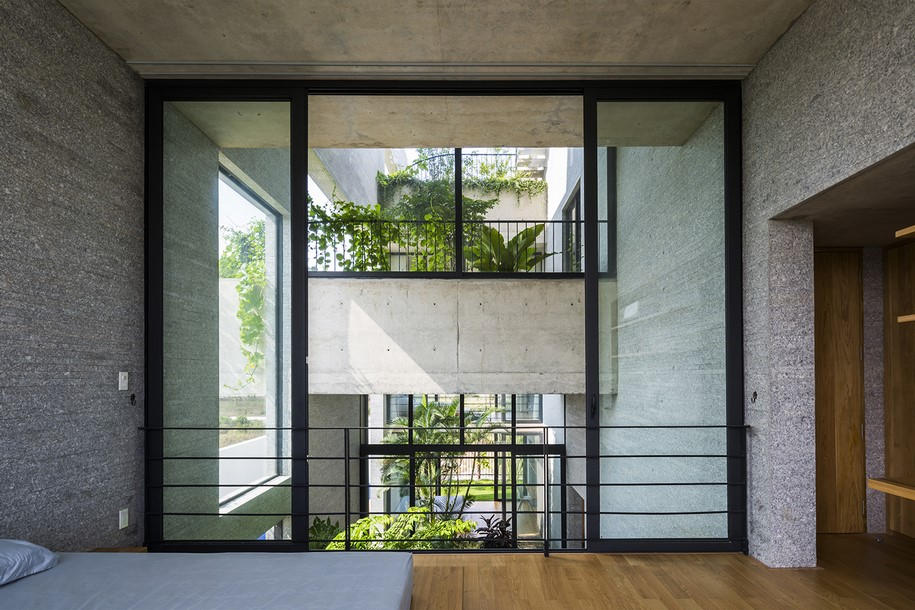 tropical, greenery, plants, concrete, exotic, brutalism, modernism, Vo Trong Nghia Architects, binh house, residence, roof, sustainability