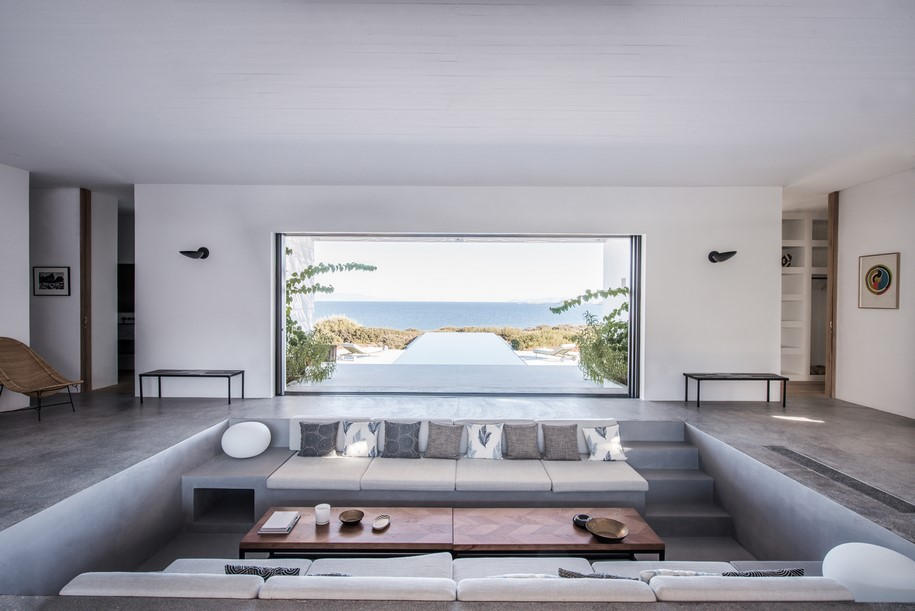 Archisearch Vois Architects reach for the horizon with a residence in Antiparos, Greece