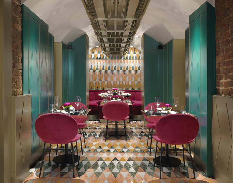 Archisearch VyTA Covent Garden in London by COLLIDANIELARCHITETTO combines the warmth of Italian hospitality and contemporary taste