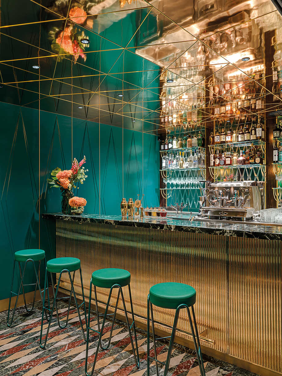 Archisearch VyTA Covent Garden in London by COLLIDANIELARCHITETTO combines the warmth of Italian hospitality and contemporary taste