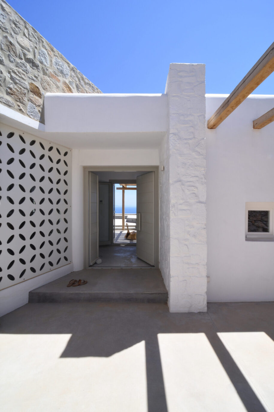 Archisearch White Spirit: a Cycladic country house by Sinas Architects