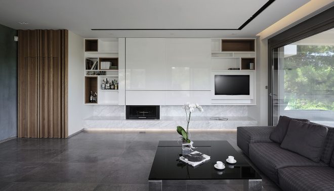 Archisearch - T.SQUARE Architects Deploy Wood for a Residence in Thessaloniki