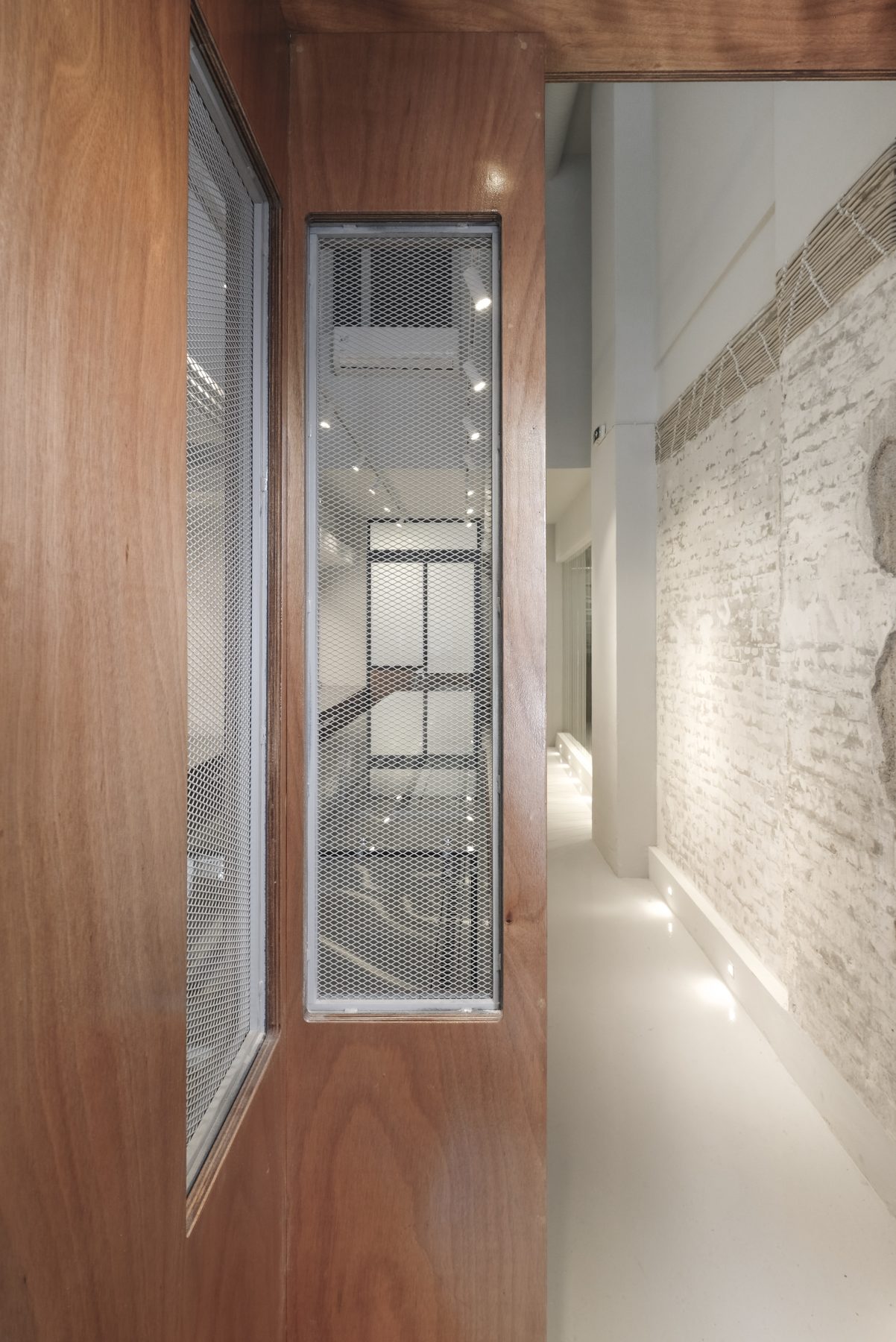 Archisearch Μέσα από αντανακλάσεις, το γραφείο Your Space Experience σχεδιάζει τις Πεντανόστιμες στην Αθήνα