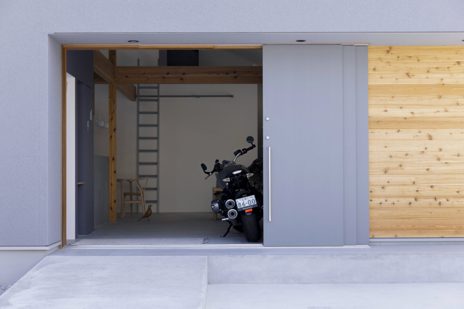 Archisearch Yoshikawa House - A house with an earthen floor as a pathway by Alts Design Office.