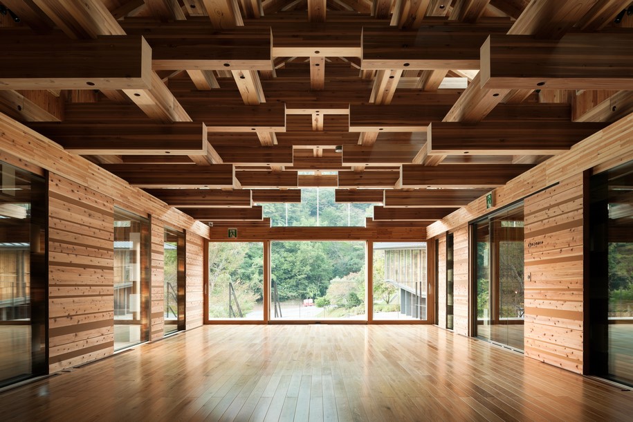 KENGO KUMA & ASSOCIATES, Yusuhara Wooden Bridge Museum, traditional, wood, contemporary, bridge