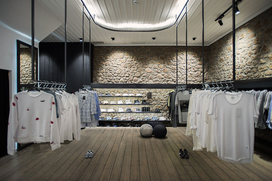Archisearch ADD design two sibling stores in Arachova, Greece