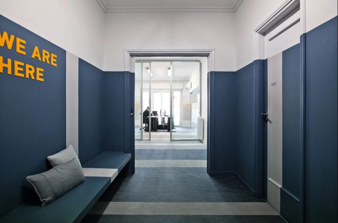 Archisearch - Το γραφείο AVW μετέτρεψε ένα τυπικό Αθηναϊκό διαμέρισμα στα γραφεία των Γιατρών SOS